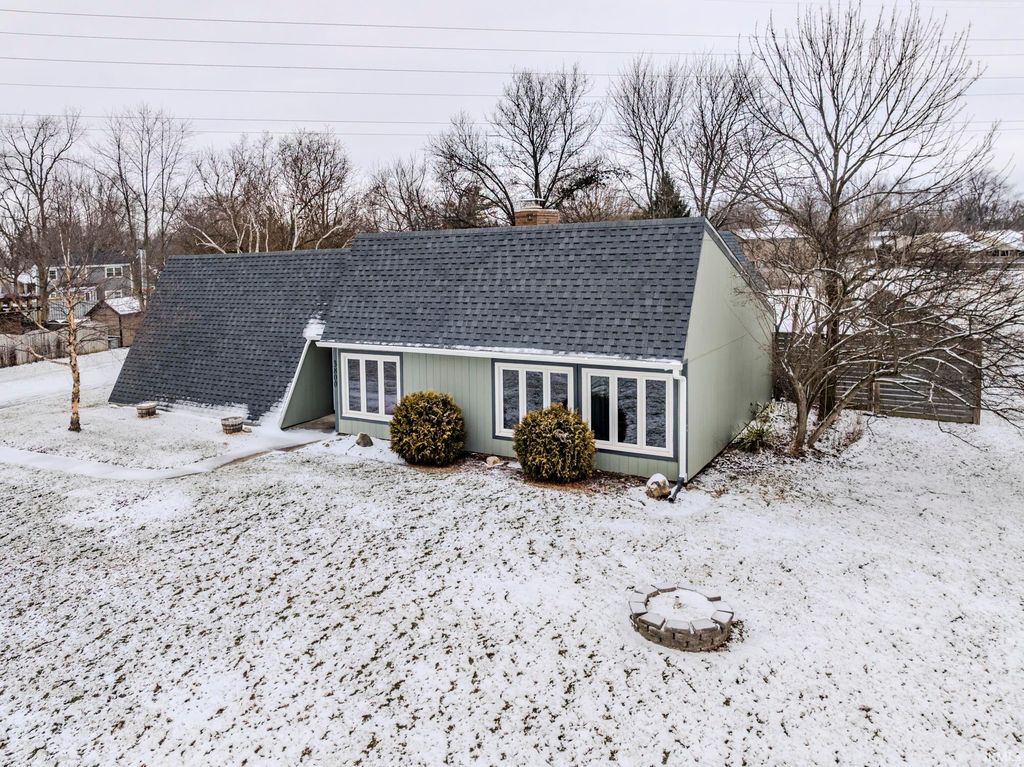 Photo of 3800 W Moore Road, Muncie, IN 47304 (MLS # 202600261)