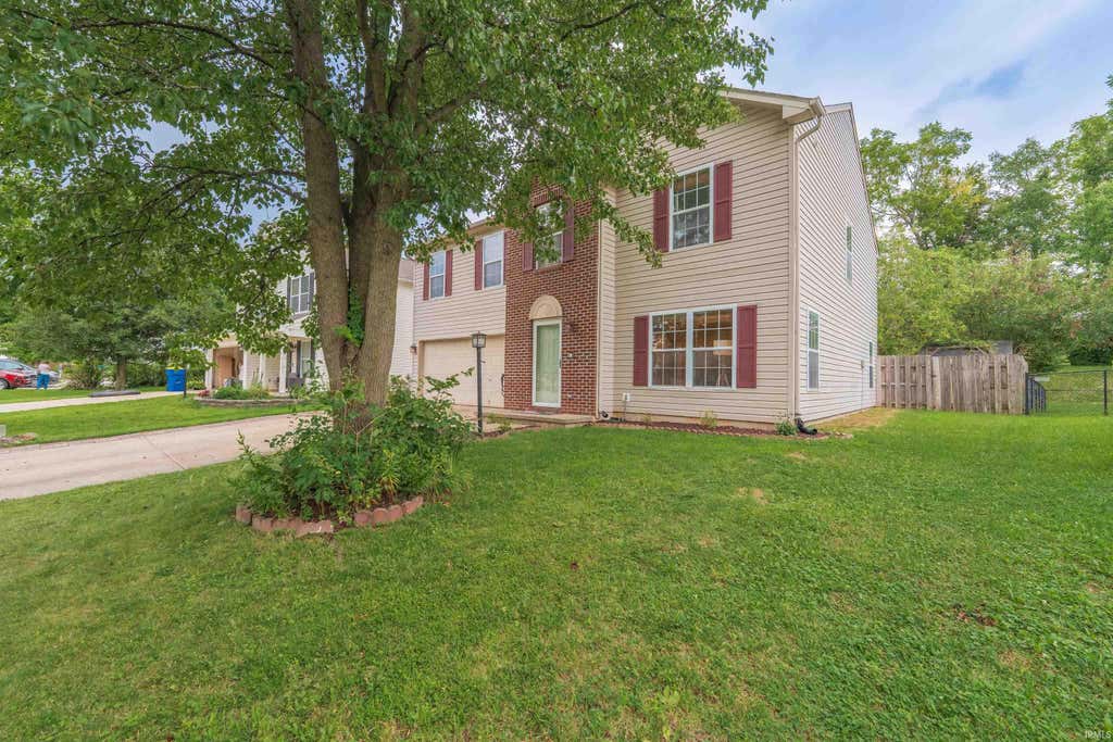 Photo of 3843 S Mcdougal Street, Bloomington, IN 47403 (MLS # 202634429)