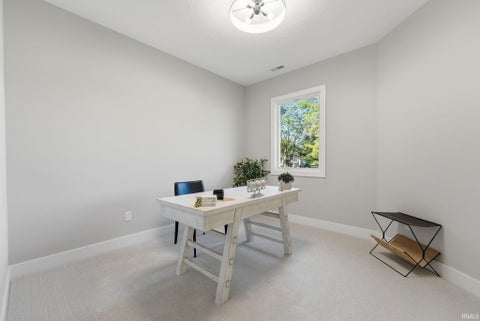 Tiny photo for 10071 Gala Cove, Fort Wayne, IN 46835 (MLS # 202641942)