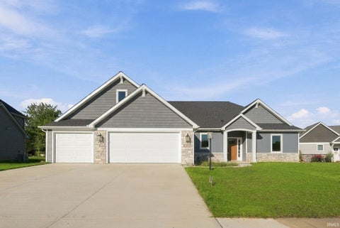 Photo of 10071 Gala Cove, Fort Wayne, IN 46835 (MLS # 202641942)