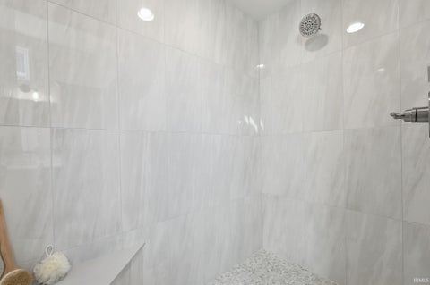 Tiny photo for 10071 Gala Cove, Fort Wayne, IN 46835 (MLS # 202641942)