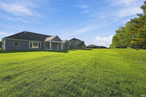 Tiny photo for 10071 Gala Cove, Fort Wayne, IN 46835 (MLS # 202641942)