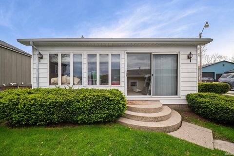 Tiny photo for 5347 E Blue Bell Court, Monticello, IN 47960 (MLS # 202614742)