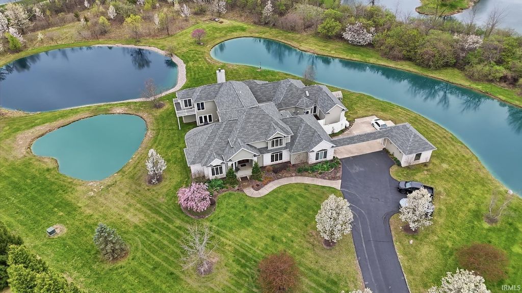 Photo of 11801 Sylvan Meadows Drive, Fort Wayne, IN 46814 (MLS # 202613843)