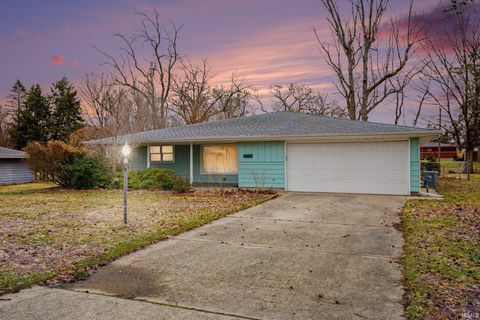 Photo of 52770 Arbor Drive, South Bend, IN 46635 (MLS # 202608028)