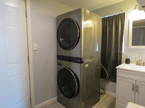 Tiny photo for 1228 S Jay Street, Kokomo, IN 46902 (MLS # 202610154)