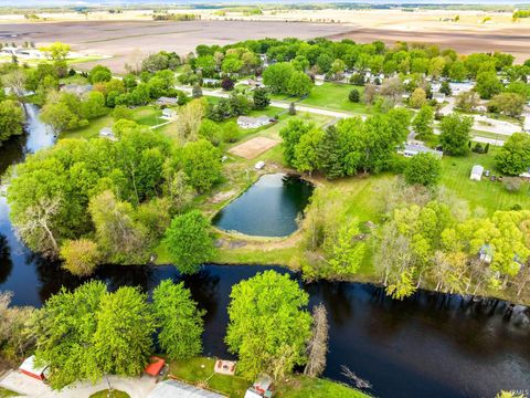 Tiny photo for 3825 W Old Road 30, Warsaw, IN 46580 (MLS # 202616036)