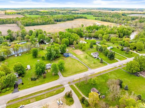 Tiny photo for 3825 W Old Road 30, Warsaw, IN 46580 (MLS # 202616036)