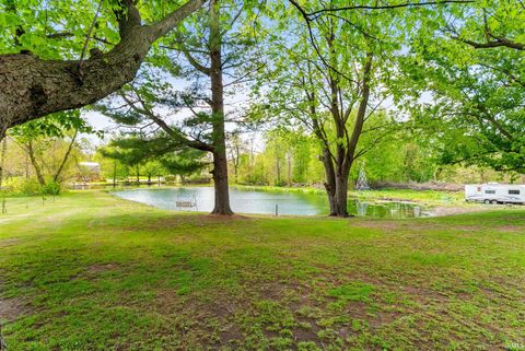 Tiny photo for 3825 W Old Road 30, Warsaw, IN 46580 (MLS # 202616036)