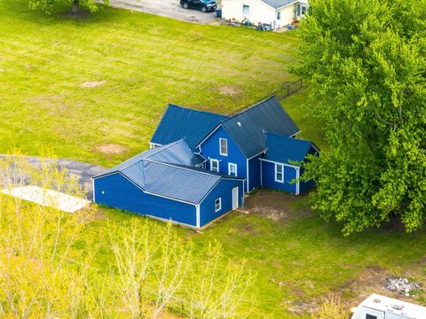 Tiny photo for 3825 W Old Road 30, Warsaw, IN 46580 (MLS # 202616036)