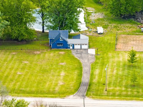 Tiny photo for 3825 W Old Road 30, Warsaw, IN 46580 (MLS # 202616036)
