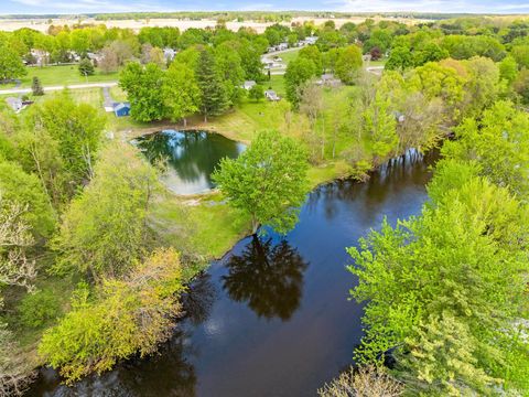 Tiny photo for 3825 W Old Road 30, Warsaw, IN 46580 (MLS # 202616036)
