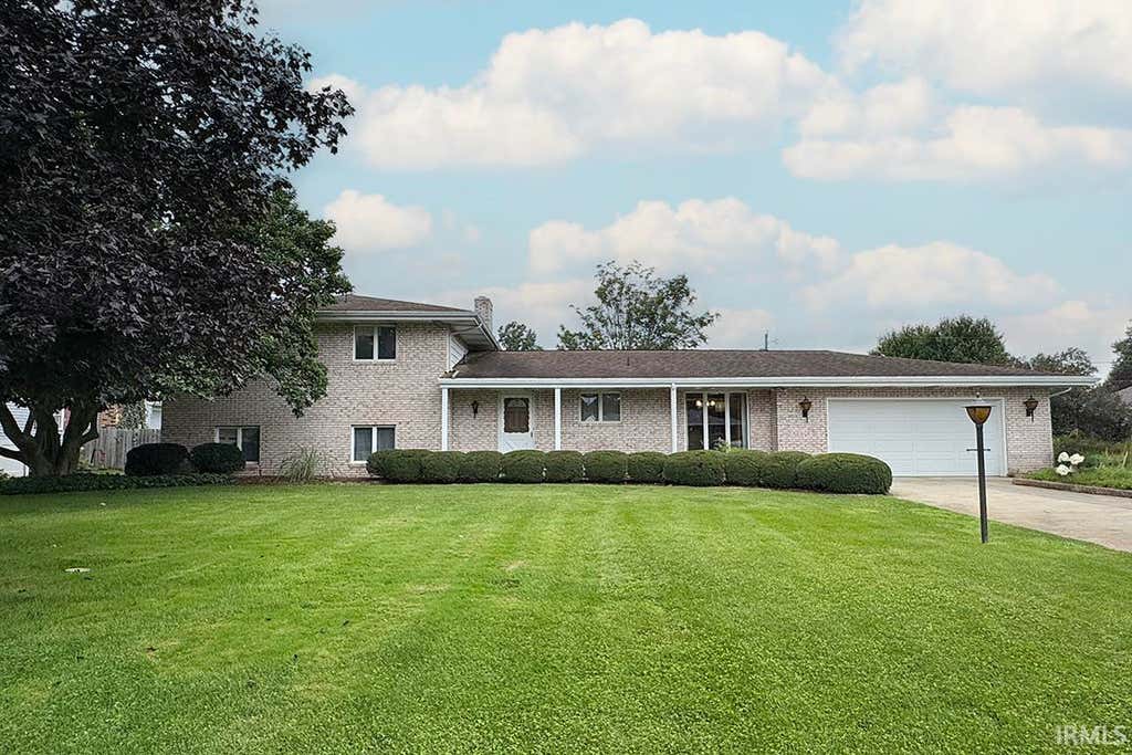 Photo of 56727 Meadowood Drive, Elkhart, IN 46516 (MLS # 202631811)