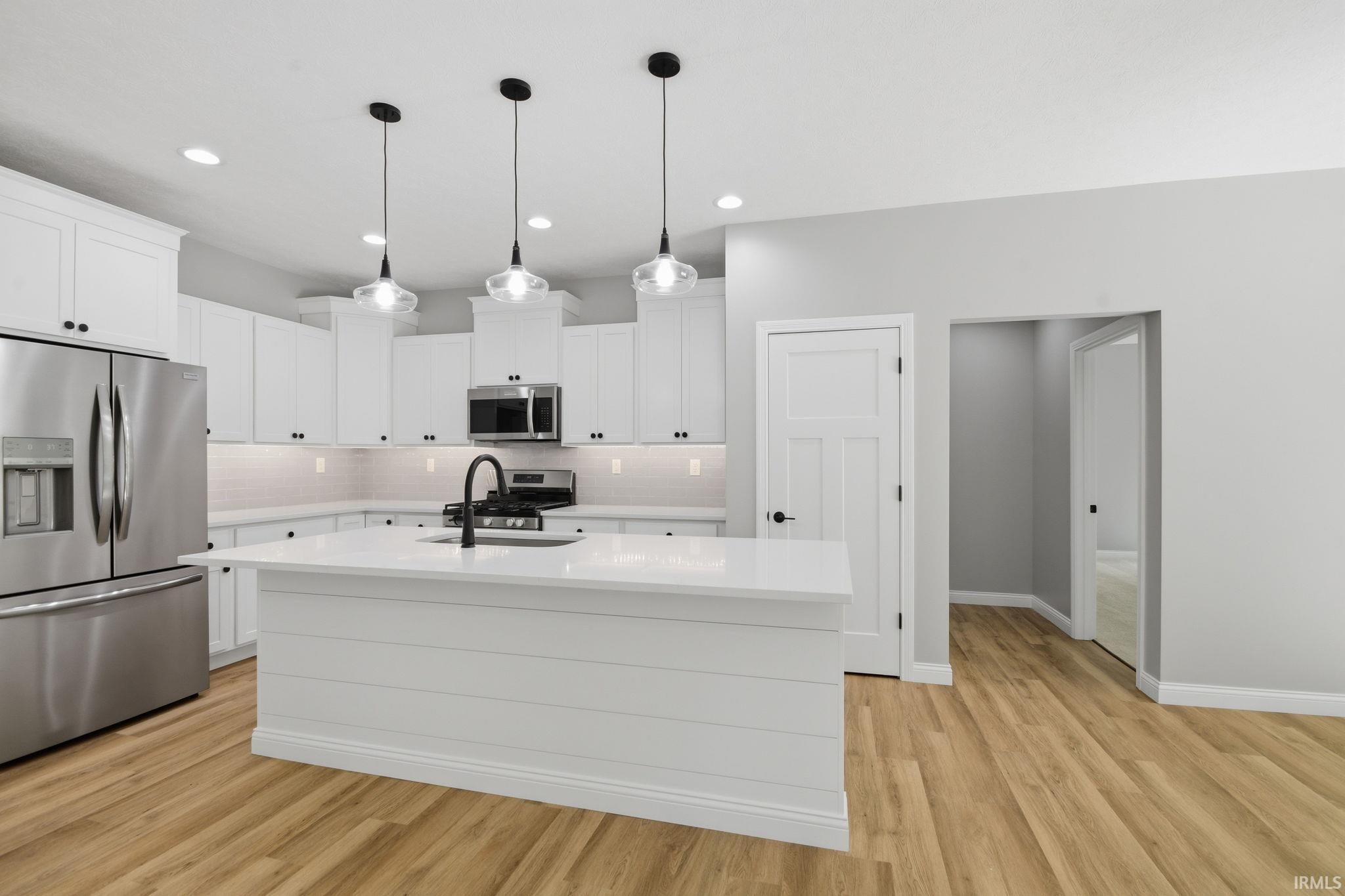 821 Hackberry Court