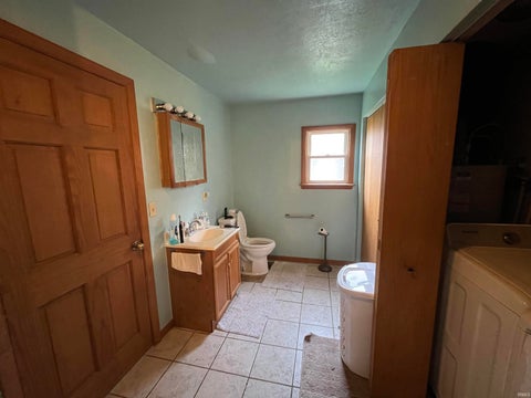 Tiny photo for 514 & 516 W Mercer, Hartford City, IN 47348 (MLS # 202643648)