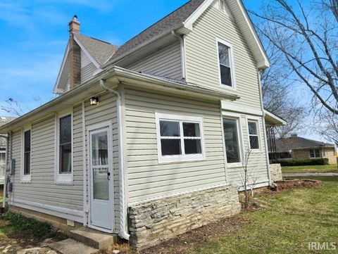 Tiny photo for 113 N Washington Street, Converse, IN 46919 (MLS # 202614621)