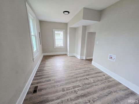 Tiny photo for 113 N Washington Street, Converse, IN 46919 (MLS # 202614621)