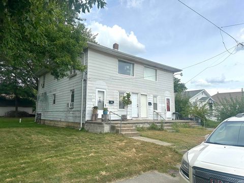 Photo of 1709 N Webster Street, Kokomo, IN 46901 (MLS # 202541695)