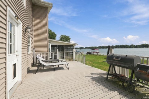 Tiny photo for 6530 E Mcguire Road, Churubusco, IN 46723 (MLS # 202637807)