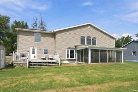 Tiny photo for 6530 E Mcguire Road, Churubusco, IN 46723 (MLS # 202637807)