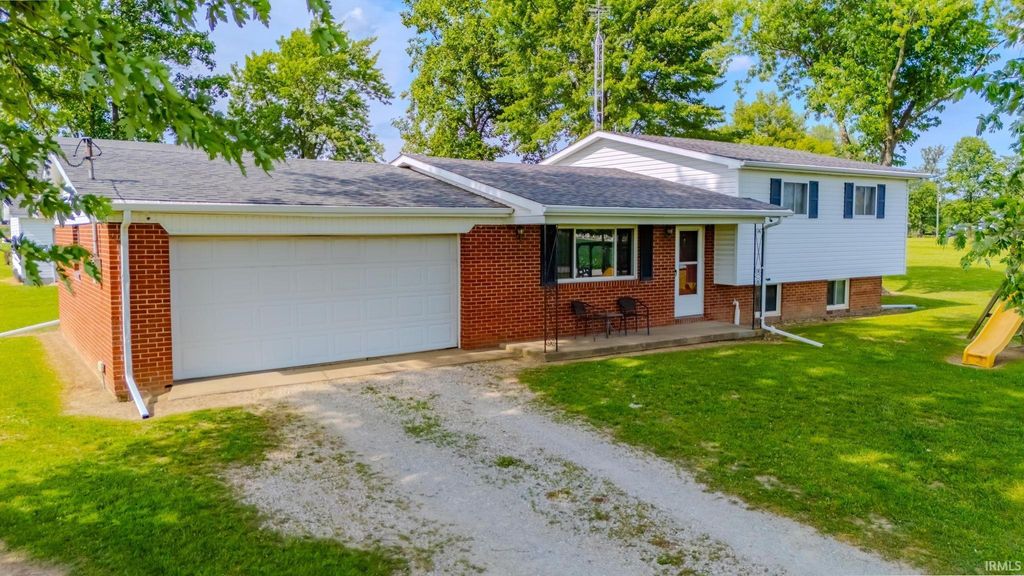 Photo of 8885 E 400 N, Van Buren, IN 46991 (MLS # 202538217)