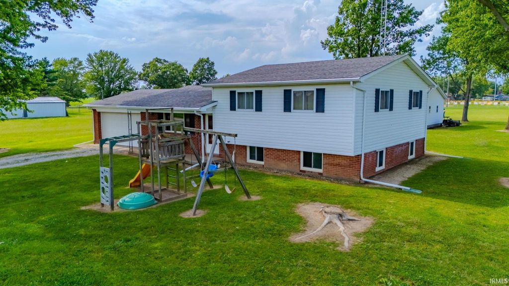 Photo of 8885 E 400 N, Van Buren, IN 46991 (MLS # 202538217)