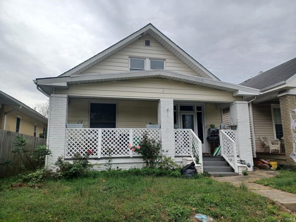 Photo of 1913 N Heidelbach Avenue, Evansville, IN 47711 (MLS # 202542520)