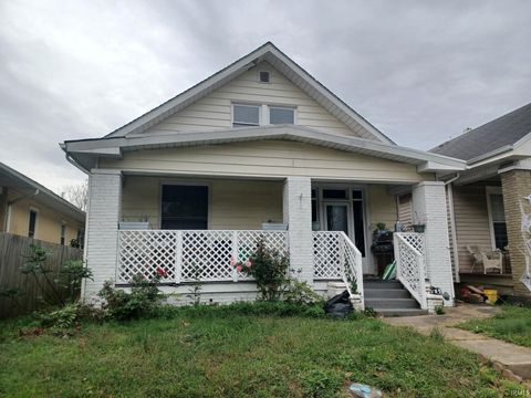Photo of 1913 N Heidelbach Avenue, Evansville, IN 47711 (MLS # 202542520)
