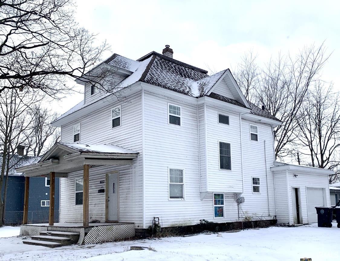 South Bend, Indiana 46616, United States, 3 Bedrooms Bedrooms, ,1 BathroomBathrooms,Residential,Pending,3519