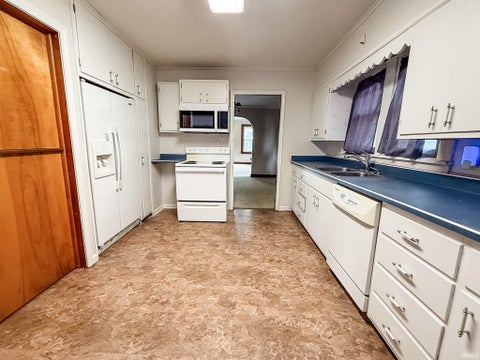 Tiny photo for 1820 S Indiana Avenue, Kokomo, IN 46902 (MLS # 202630593)