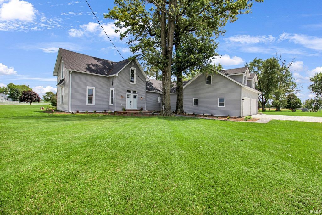 Photo for 8937 E 300 South, Greentown, IN 46936 (MLS # 202525462)