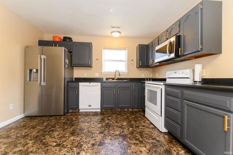 Tiny photo for 846 Springwater Road, Kokomo, IN 46902 (MLS # 202541416)