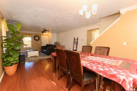 Tiny photo for 846 Springwater Road, Kokomo, IN 46902 (MLS # 202541416)