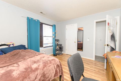 Tiny photo for 846 Springwater Road, Kokomo, IN 46902 (MLS # 202541416)