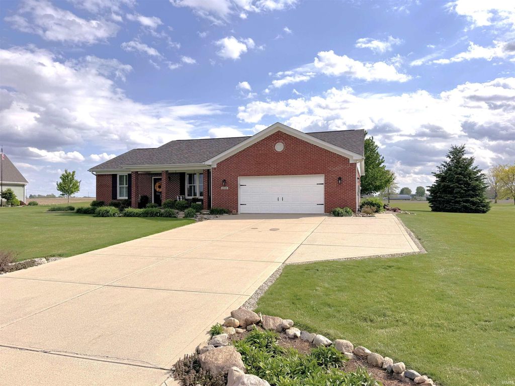 Photo of 6118 E Holes Crossing Drive, Crawfordsville, IN 47933 (MLS # 202616137)