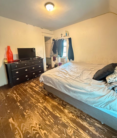 Tiny photo for 2947 WEISSER PARK Avenue, Fort Wayne, IN 46806 (MLS # 202630883)