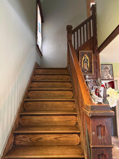 Tiny photo for 2947 WEISSER PARK Avenue, Fort Wayne, IN 46806 (MLS # 202630883)