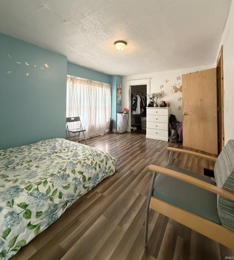Tiny photo for 2947 WEISSER PARK Avenue, Fort Wayne, IN 46806 (MLS # 202630883)