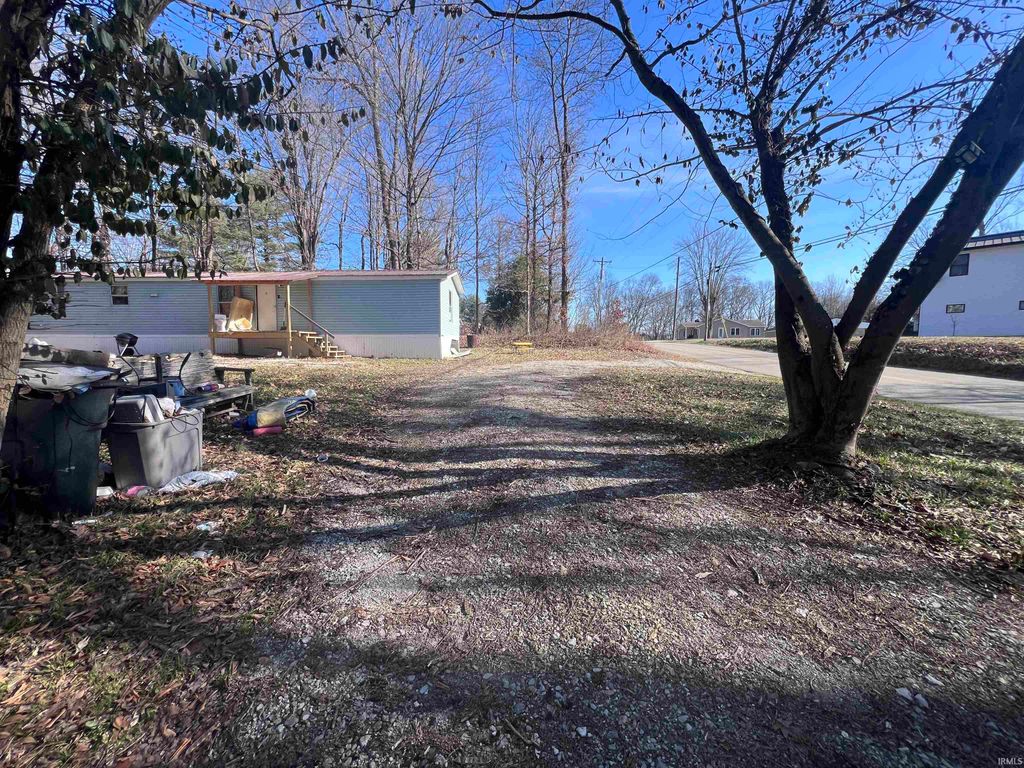 Photo of 419 Vinegar Hill Road, Bedford, IN 47421 (MLS # 202600262)