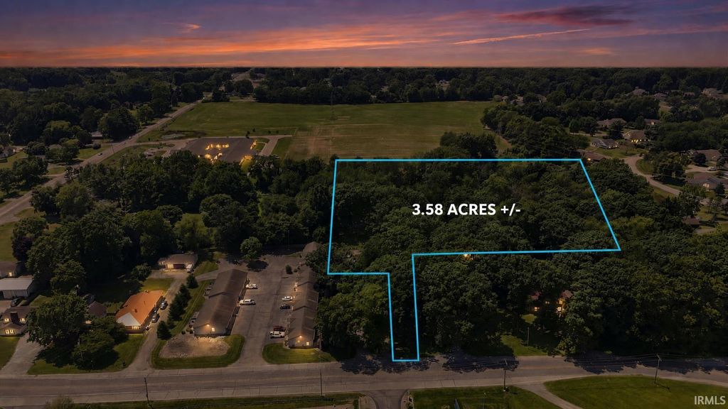 Photo of 2220 Lake Avenue, Plymouth, IN 46563 (MLS # 202628189)