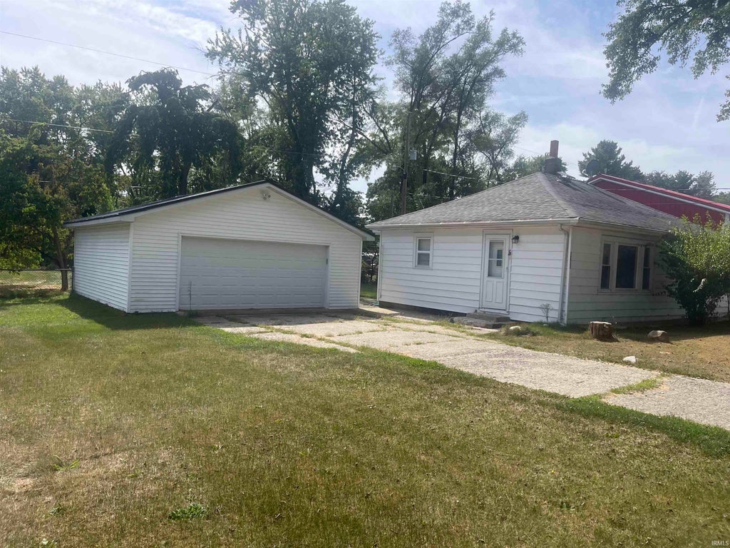 Photo of 30932 Janet Street Street, Granger, IN 46530 (MLS # 202639144)