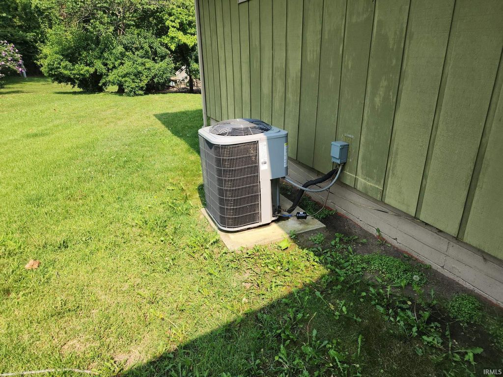 Photo of 2110 E Westgate Drive, Logansport, IN 46947 (MLS # 202629272)