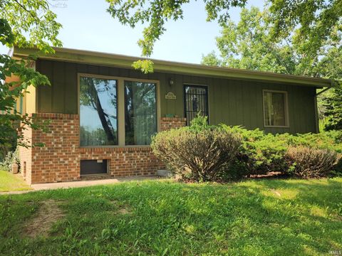 Photo of 2110 E Westgate Drive, Logansport, IN 46947 (MLS # 202629272)