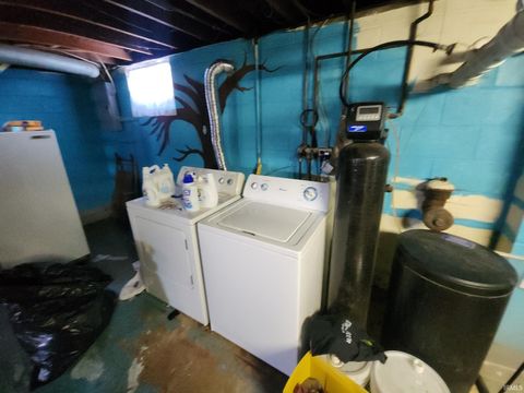 Tiny photo for 2110 E Westgate Drive, Logansport, IN 46947 (MLS # 202629272)