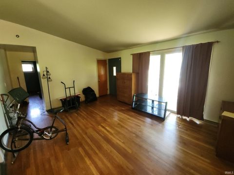 Tiny photo for 2110 E Westgate Drive, Logansport, IN 46947 (MLS # 202629272)