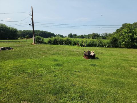 Tiny photo for 2110 E Westgate Drive, Logansport, IN 46947 (MLS # 202629272)