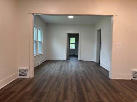 Tiny photo for 1123 Miner Street, South Bend, IN 46617 (MLS # 202621927)