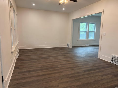 Tiny photo for 1123 Miner Street, South Bend, IN 46617 (MLS # 202621927)