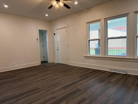Tiny photo for 1123 Miner Street, South Bend, IN 46617 (MLS # 202621927)