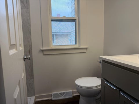 Tiny photo for 1123 Miner Street, South Bend, IN 46617 (MLS # 202621927)